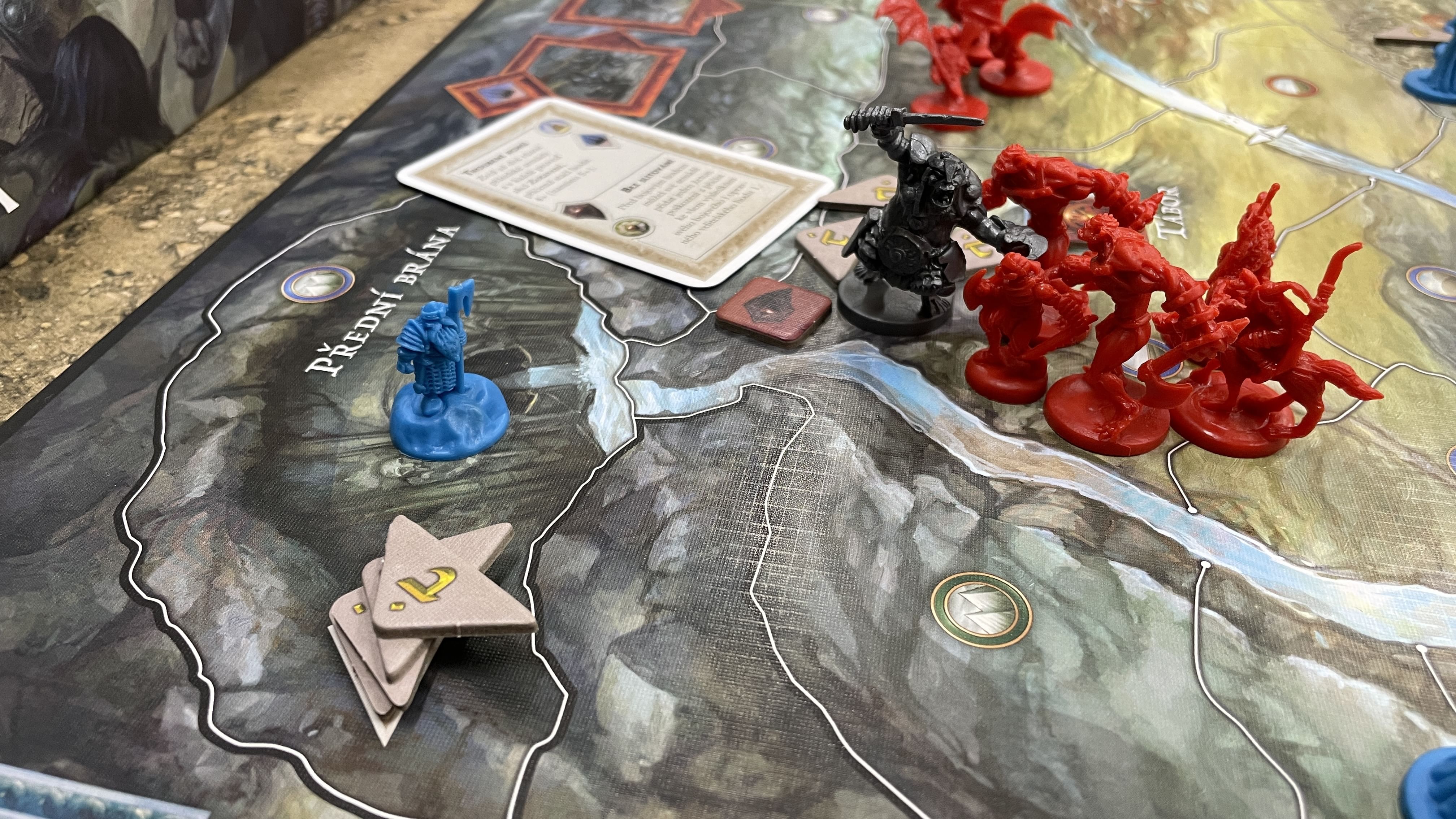 Bitka piatich armád - recenzia epickej stolovej hry pre dvoch hráčov