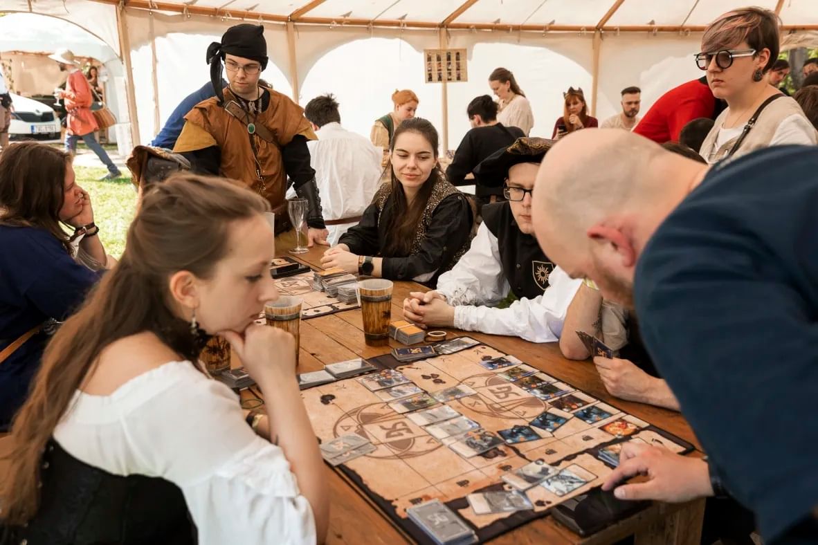 Gwint: kartová hra zo Zaklínača 3 vychádza vo fyzickej podobe