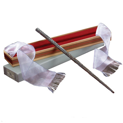 Prútik Siriusa Blacka v krabičke od Ollivandera