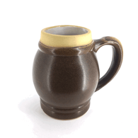 Keramický korbel Hobit