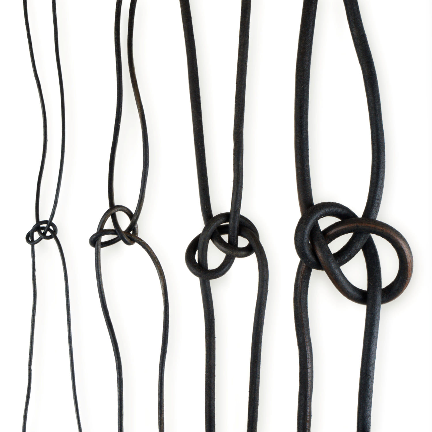 Kulatá kožená šňůrka - černá