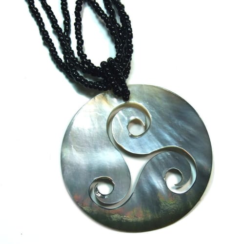 Náhrdelník s trojlístkom Náhrdelník s trojlístkom