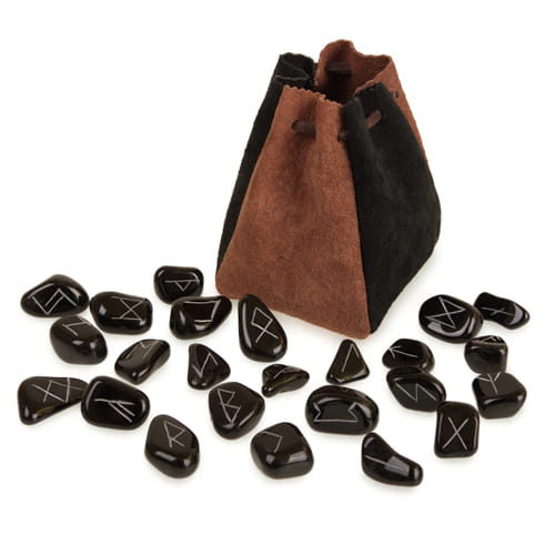 Obsidiánové runy vo vrecku Obsidiánové runy vo vrecku