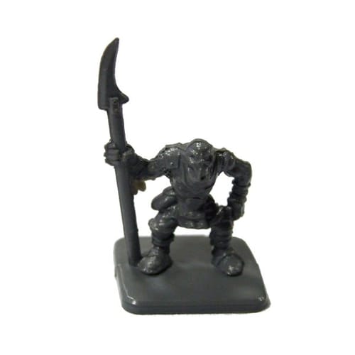 Plastová figúrka - škriatok s kopijou Plastová figúrka - škriatok s kopijou