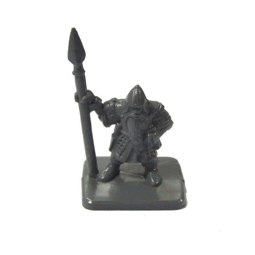 Plastová figúrka - trpaslík s kopijou Plastová figúrka - trpaslík s kopijou