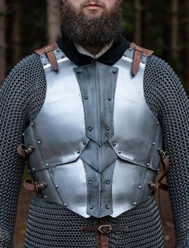 Plátová zbroj Dreki Plátová zbroj Dreki