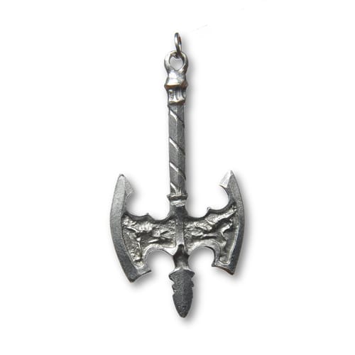 Sekera s príveskom a barnacles Sekera s príveskom a barnacles