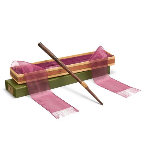 Prvý prútik Rona Weasleyho s krabičkou od Ollivandera Prvý prútik Rona Weasleyho s krabičkou od Ollivandera