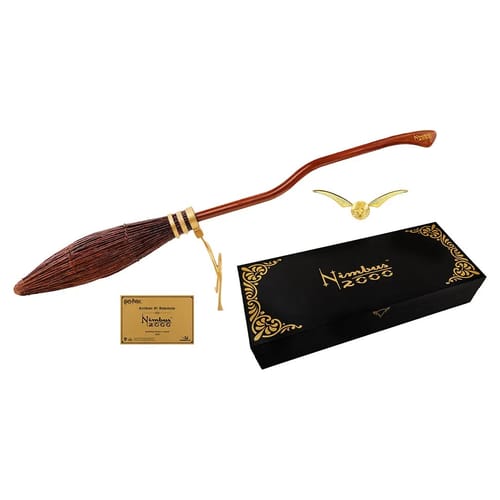 Levně Replika Harry Potter - Koště Nimbus 2000 (se Zlatonkou)