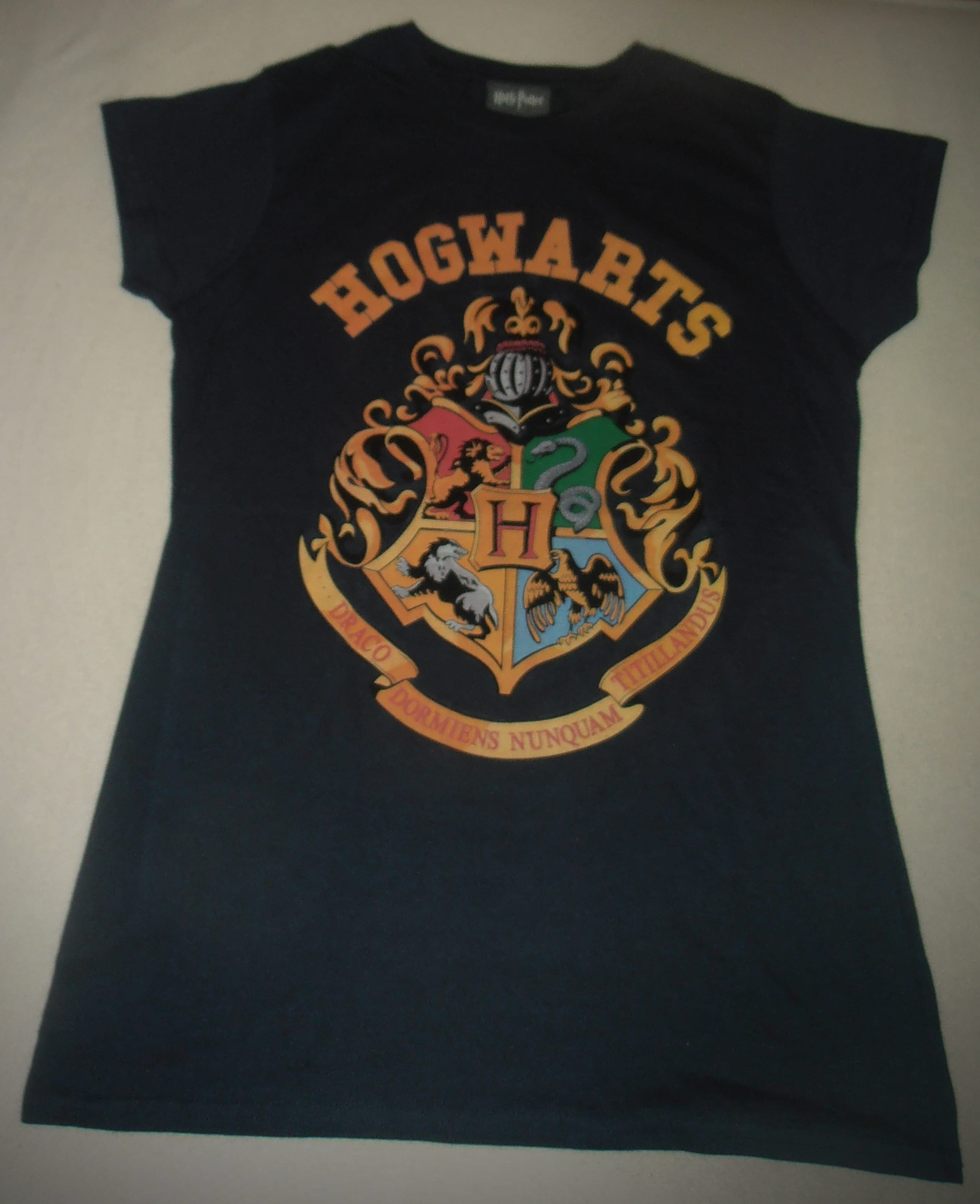 Dámské tričko Harry Potter - Bradavický erb, černé