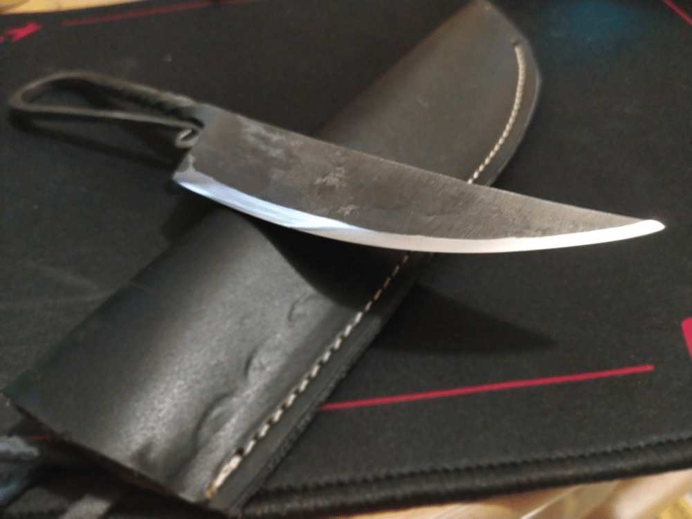 Kovaný nůž Hraničář