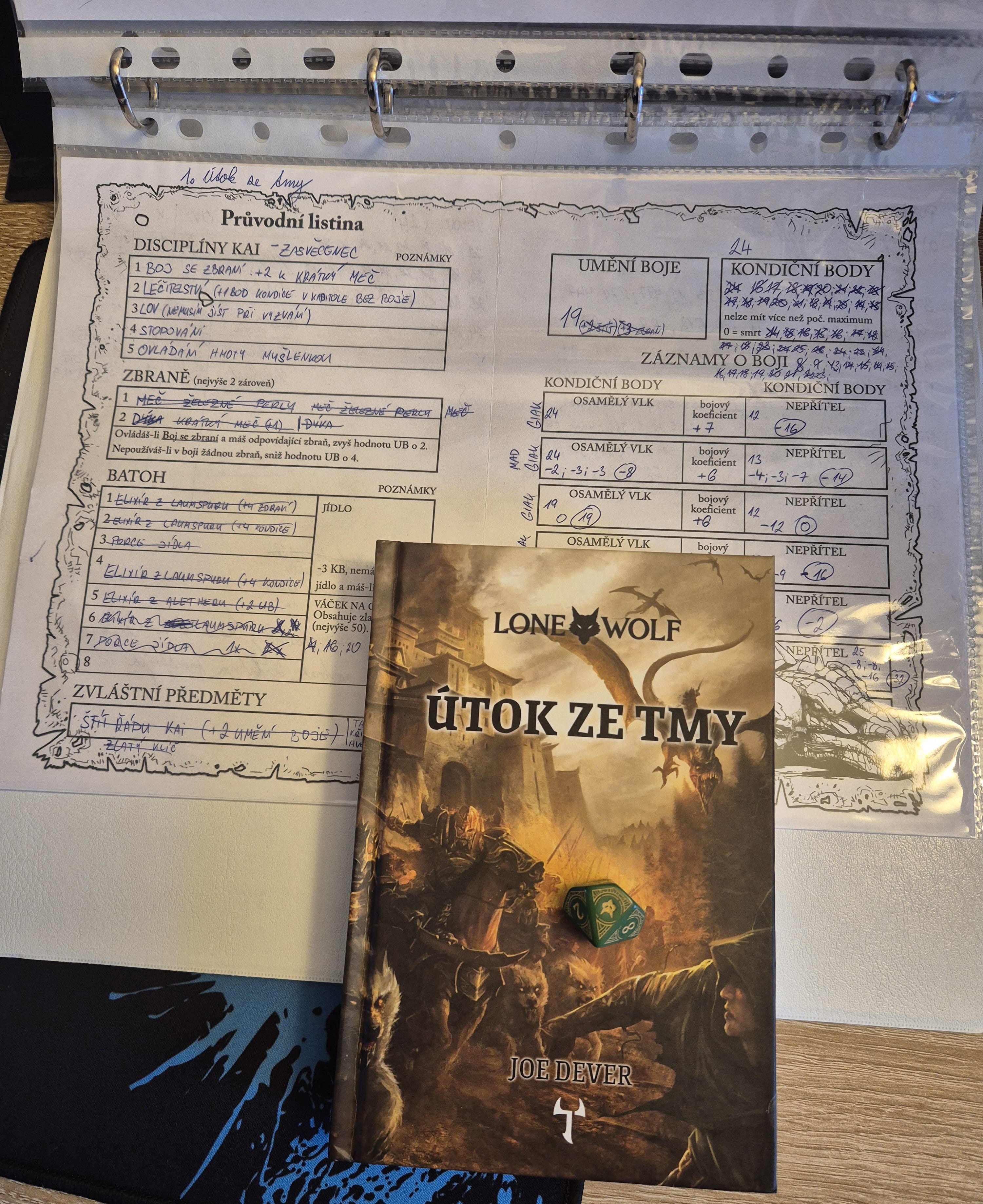 Lone Wolf: Útok ze tmy (vázaná, Definitivní edice)